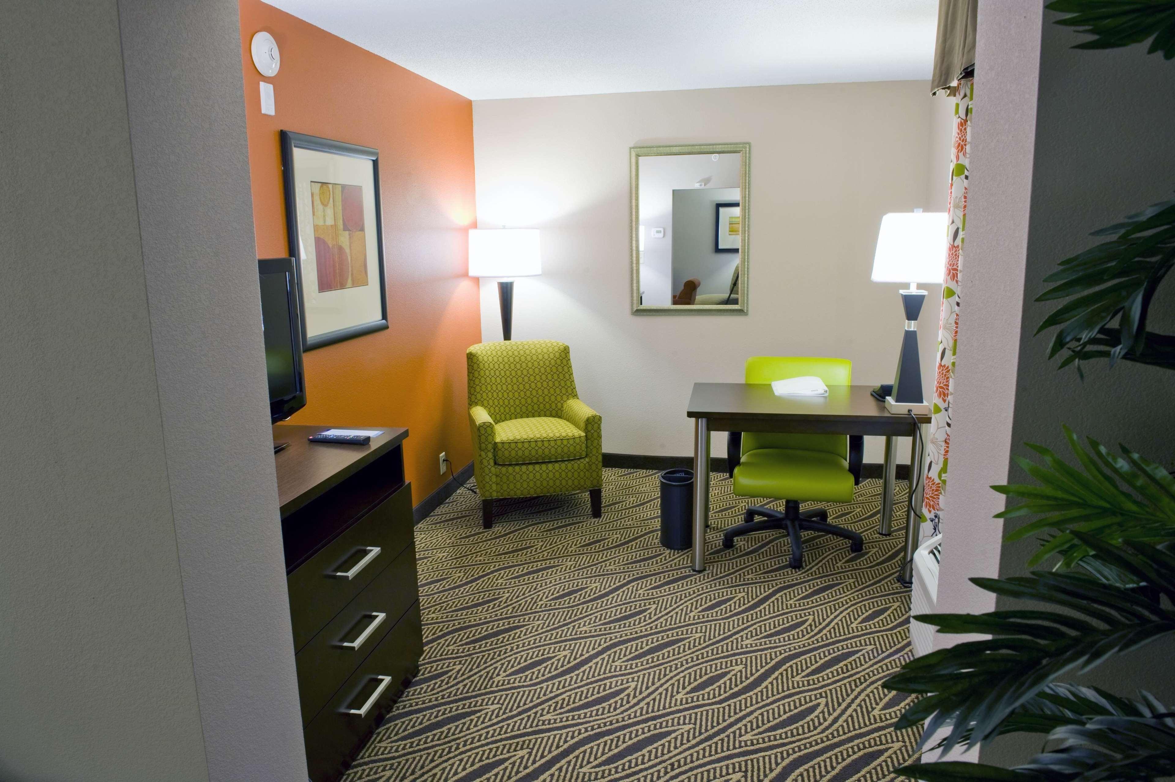 Hampton Inn Evansville Airport Exterior foto